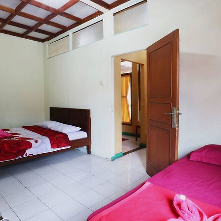 Hotel Arjuna Cisarua Exterior foto